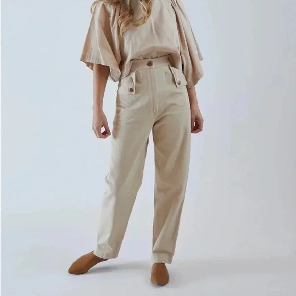 Ilana Kohn “Huxie” High Waisted Pale Denim Jeans - Picture 5 of 16